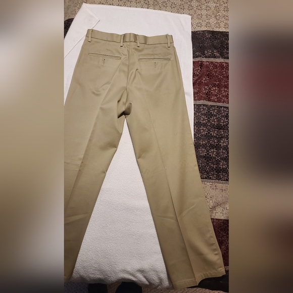 DOCKERS Signature Khaki Straight Fit Pants Size 32x30 - Picture 9 of 10